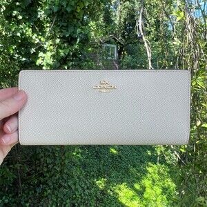 COACH Slim Bifold Wallet Chalk White Crossgrain Leather Gold Hardware AUTHENTIC